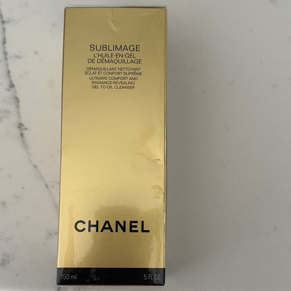 CHANEL Sublimage Gel-to-Oil Cleanser in Gold Packaging